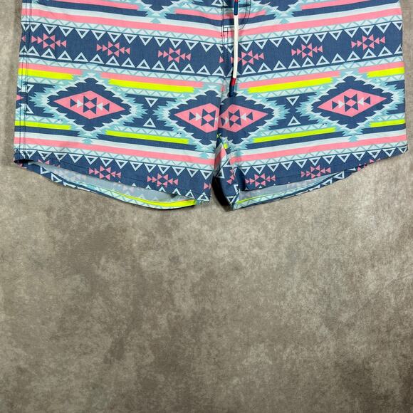 Chubbies Swim Shorts Men 38 Multicolor Southwestern Aztec Pockets Trunks Preppy - Picture 3 of 8